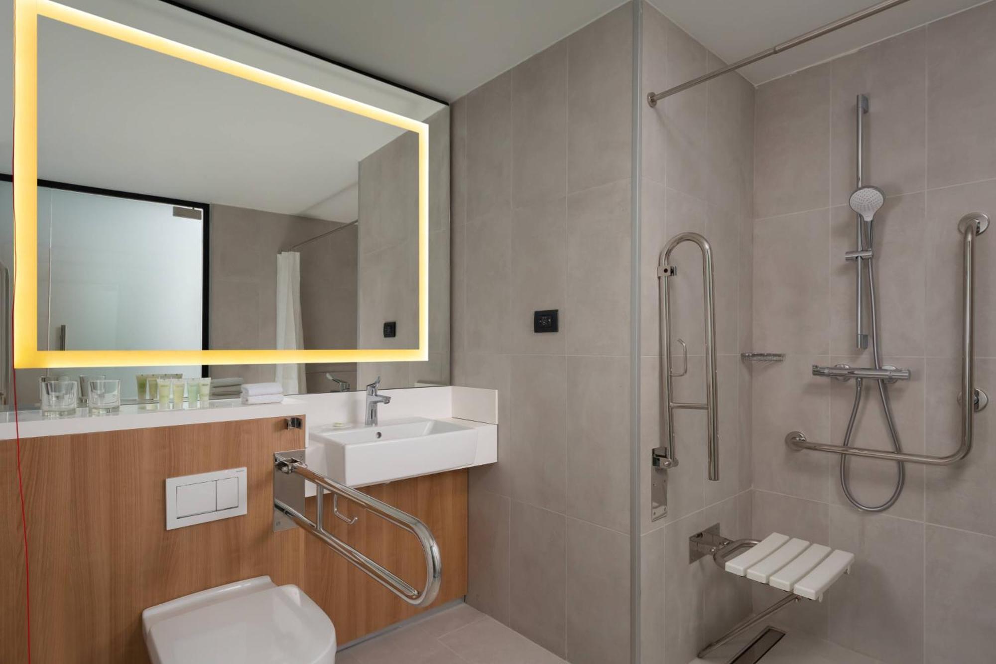 Courtyard By Marriott Bucharest Floreasca Extérieur photo